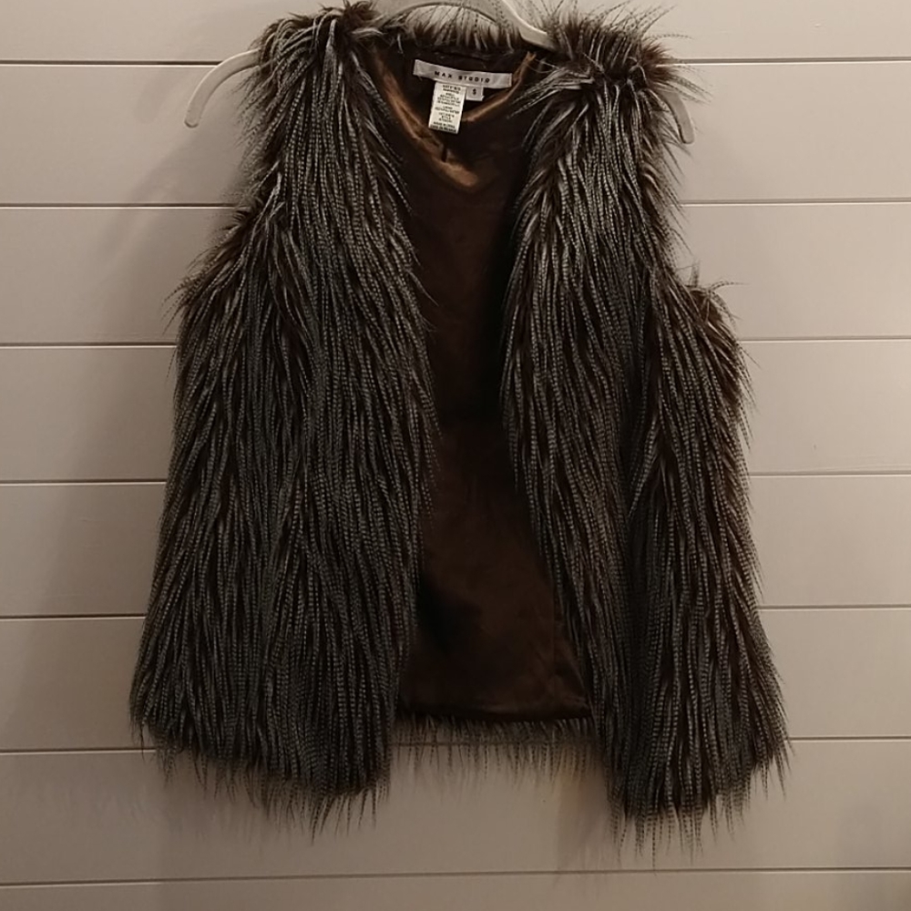 Max Studio faux fur vest